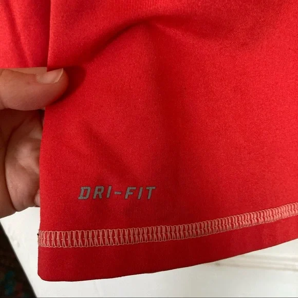 Nike Pro Dri Fit hot red Workout top - Picture 3 of 12